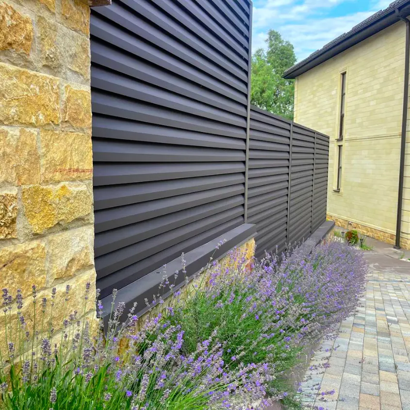 Фото 8 забор Реснички 8019 МАТТЕ Темный Шоколад матовый