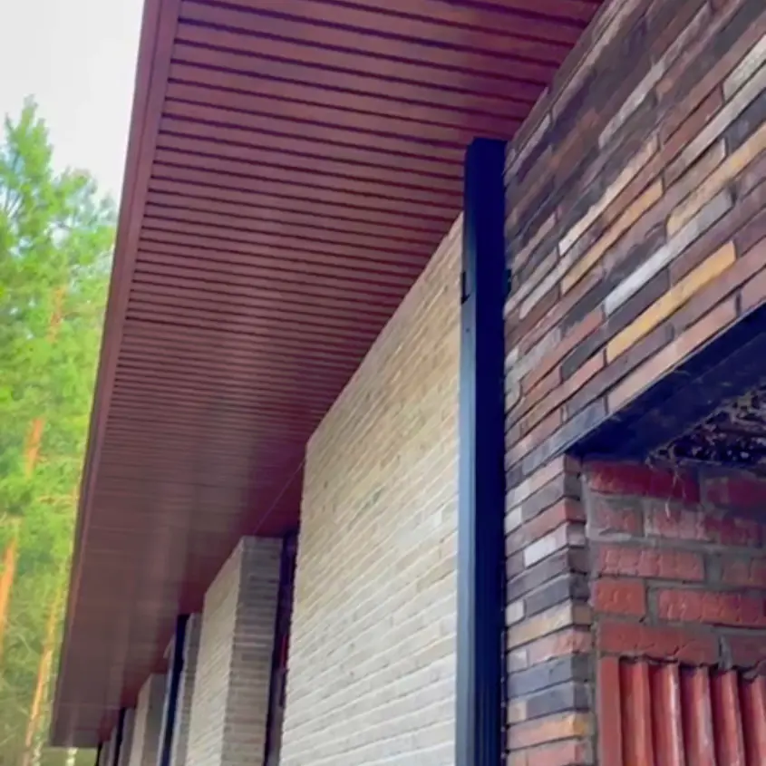 Фото 1 стальная рейка Кедр Темный Дуб 3D подшиве частного дома